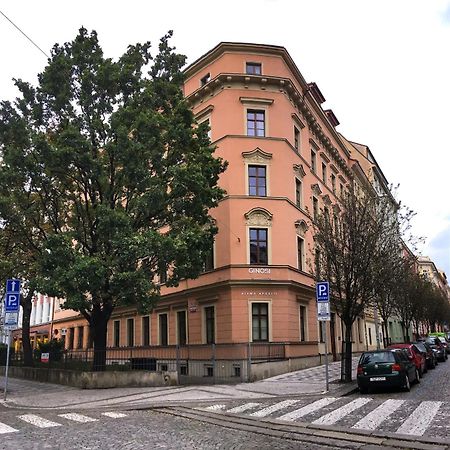 Ginosi Elema Apartel Praha Eksteriør bilde